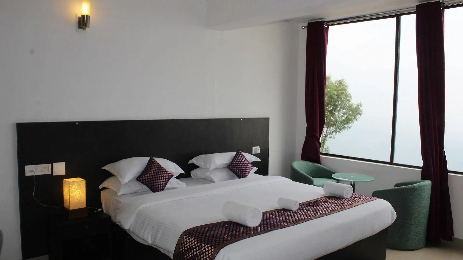 The Club Munnar Hotel 4*,
