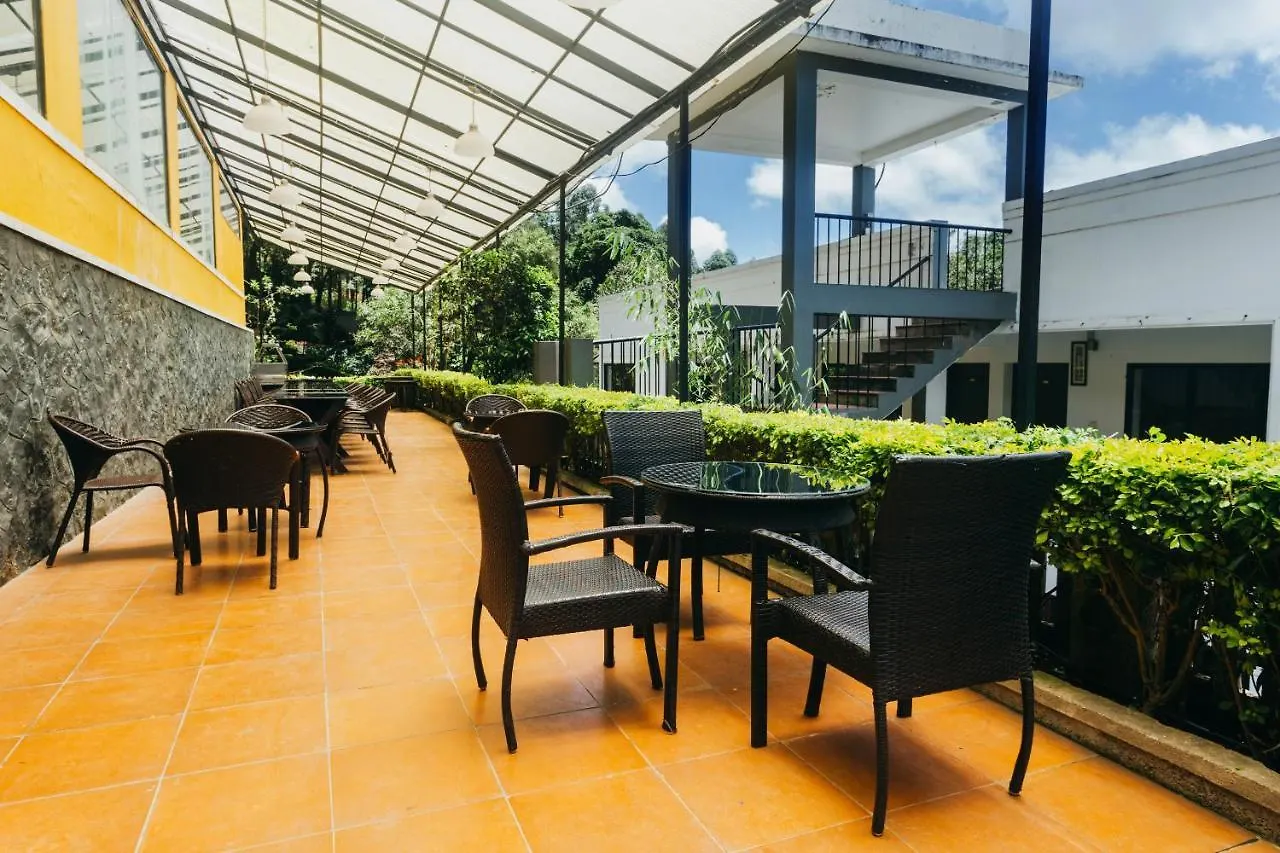 The Club Munnar Otel
